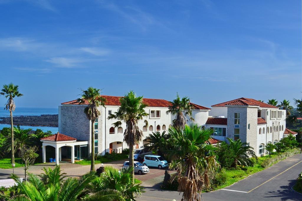 Lasania Resort Сеогвипо Екстериор снимка