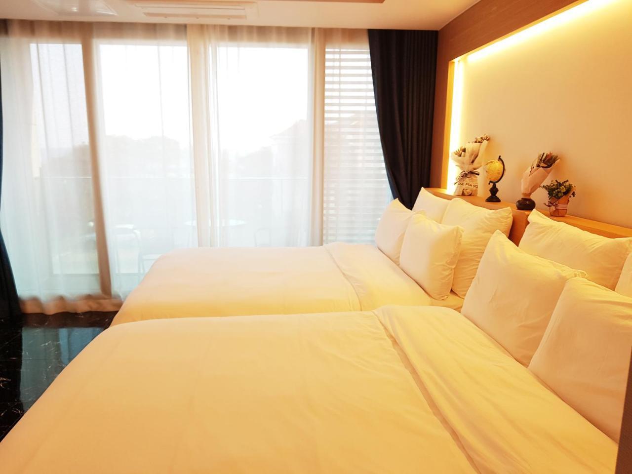 Lasania Resort Сеогвипо Екстериор снимка